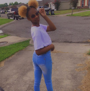 Meet your Posher, Derrianna